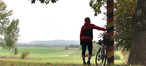 Bikepacking mit Geschichte : Schwalbe sponsert Film „Grenzerfahrungen“